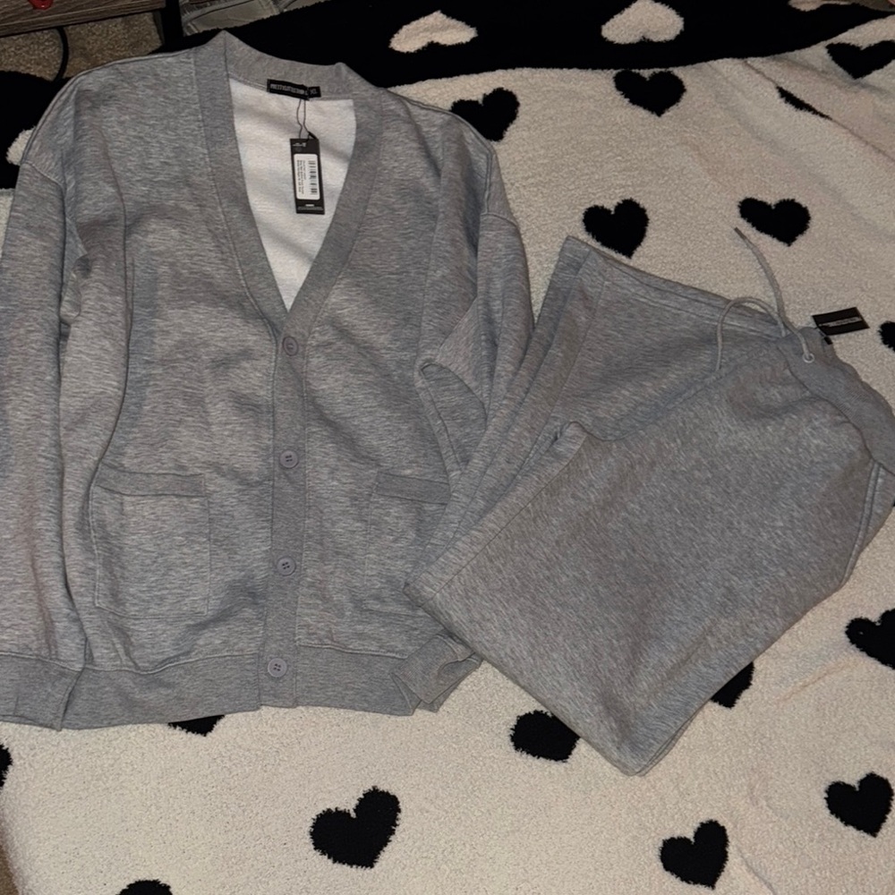 PrettyLittleThing Gray Lounge Set